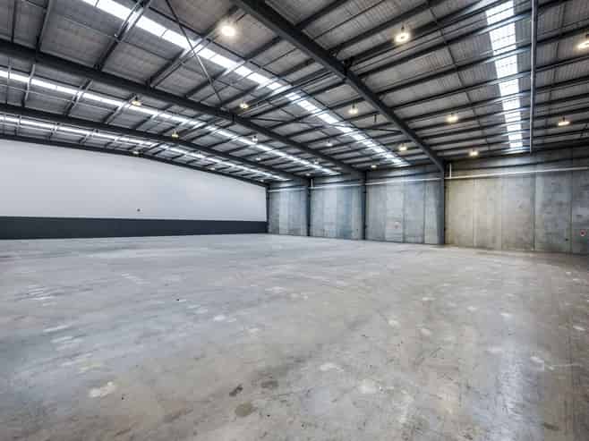 2,048sqm A-grade warehouse + 1,255sqm yard