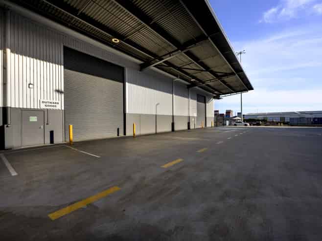2,048sqm A-grade warehouse + 1,255sqm yard