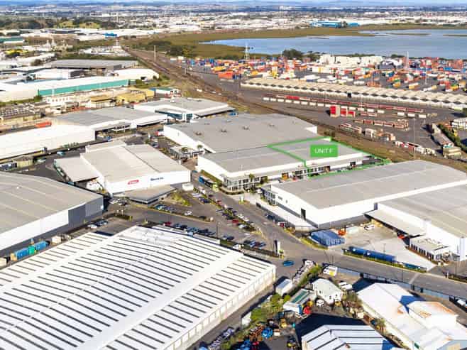 2,048sqm A-grade warehouse + 1,255sqm yard