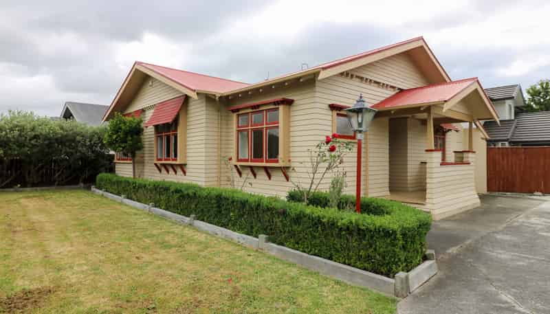 10 Rongopai Street, Roslyn