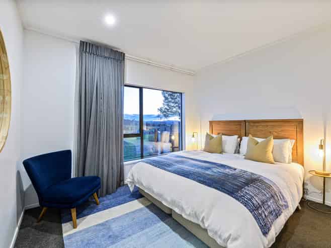 Luxury Lakeview Boutique Lodge