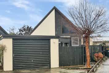34A Woodham Drive, Allenton