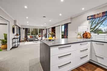 55 Peters Street, Hinds