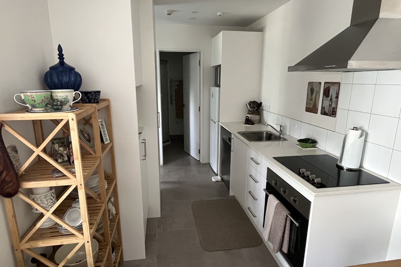 1 Bedroom, 1 Bathroom + Study is now available - Ground floor. - Widok 4