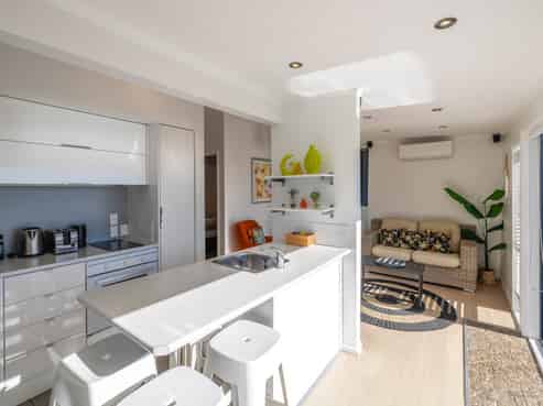 AQ/4 Bay Road, Palm Beach