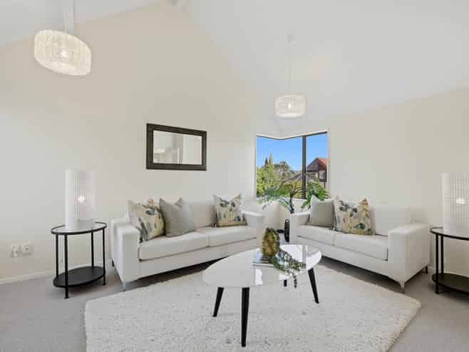 2/1 Aramoana Avenue, Devonport