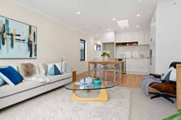 10 Orona Place, Conifer Grove