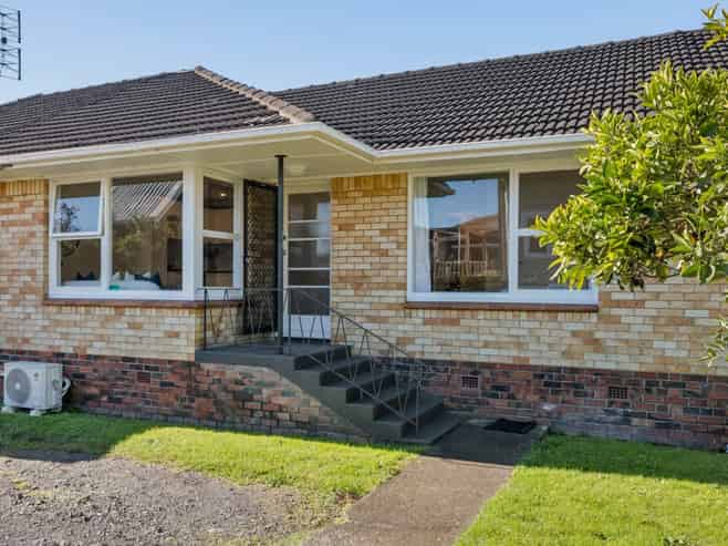 2/22 Kensington Avenue, Mount Eden