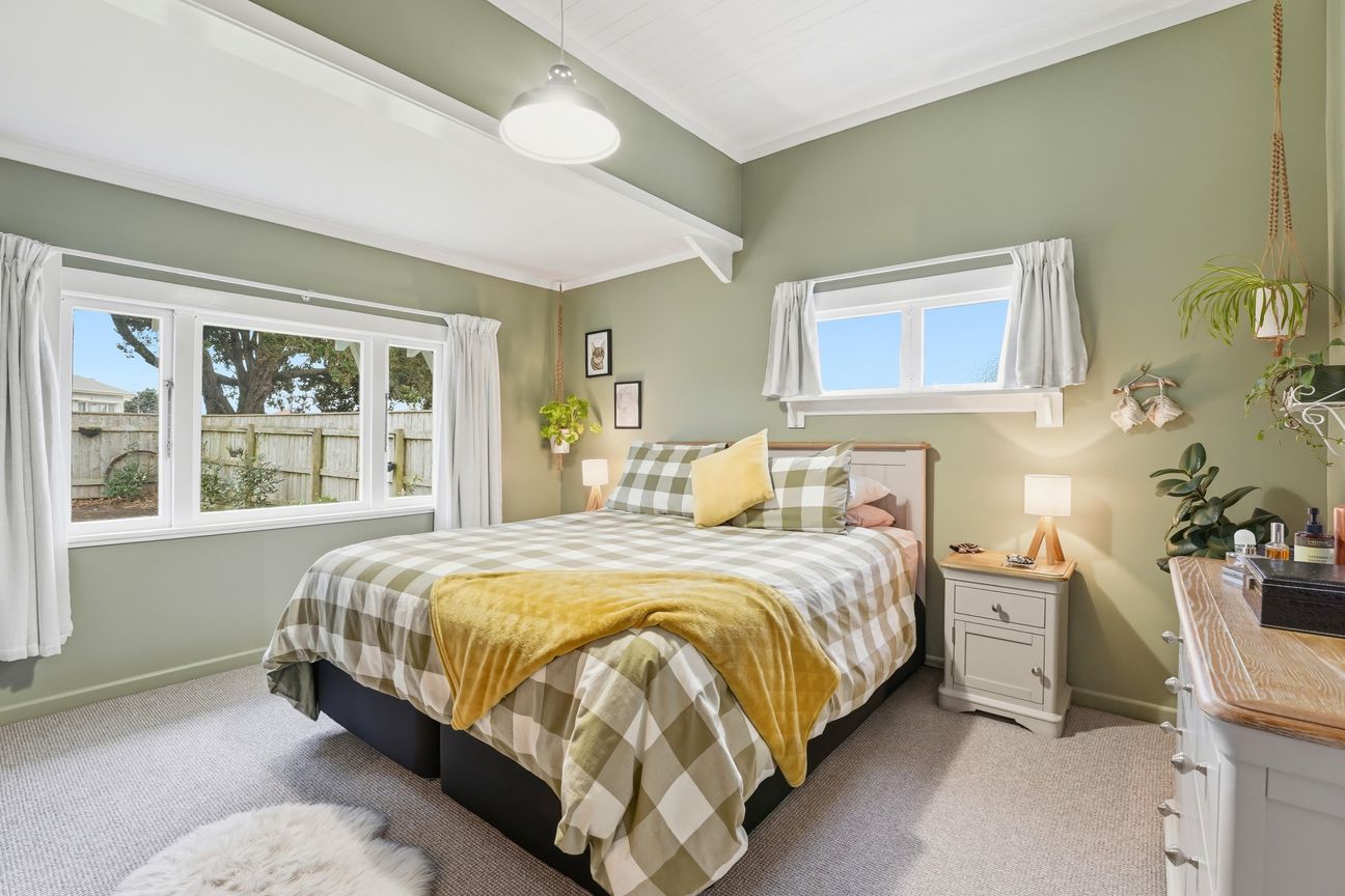 Once-in-a-Lifetime Riverfront Opportunity - Widok 3