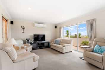 34 Kensington Terrace, Gulf Harbour