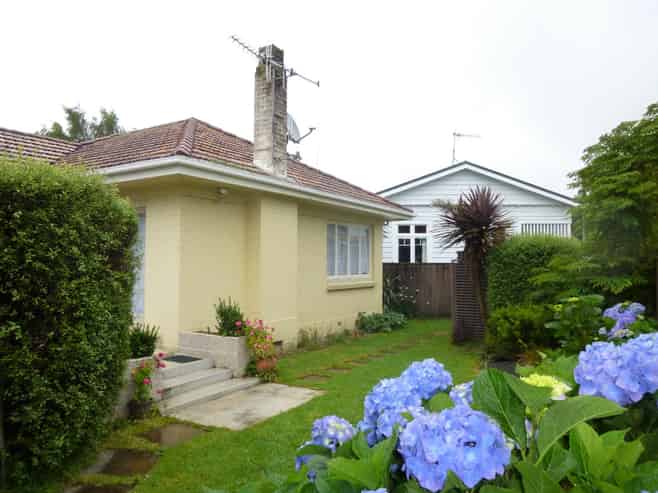 16B Flynn Road, Hillcrest