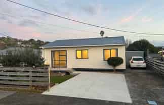 33 Puriri Street, Helensville
