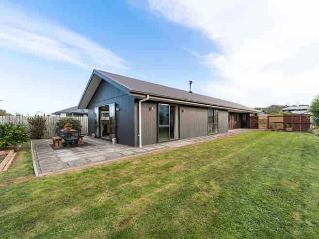 26 Poplar Grove, Feilding