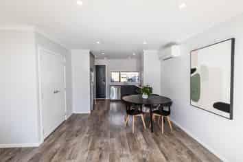 12 Raeble Walkington Place, Wallaceville