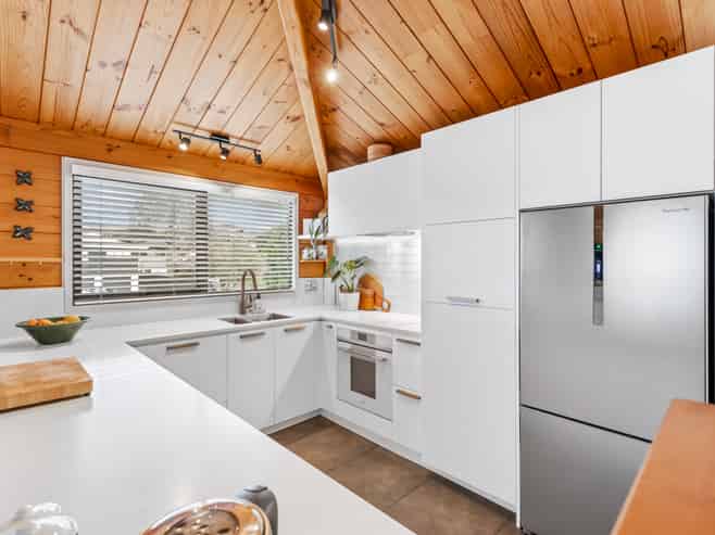 4 Forsythe Place, Massey