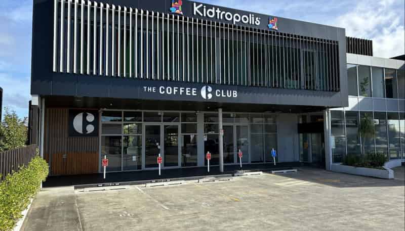 Retail 1/288 Lincoln Road, Henderson Valley
