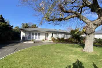 15 Queen Street, Feilding