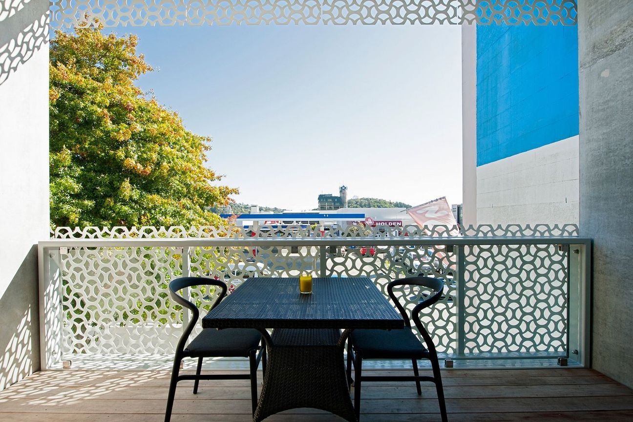 City Terrace Apartment -  balconies & rooftop deck - Aanzicht 3