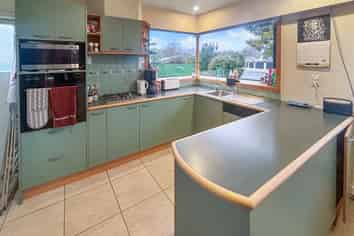 73 Winters Road, Redwood