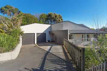 50 Fifeshire Crescent, Stepneyville