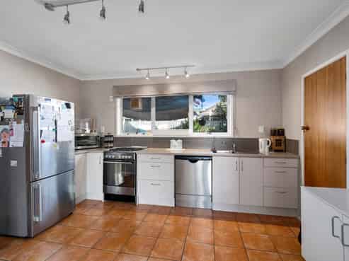 424B Devonport Road, Avenues