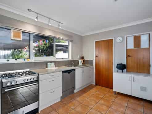424B Devonport Road, Avenues