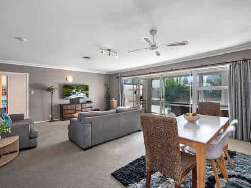 424B Devonport Road, Avenues
