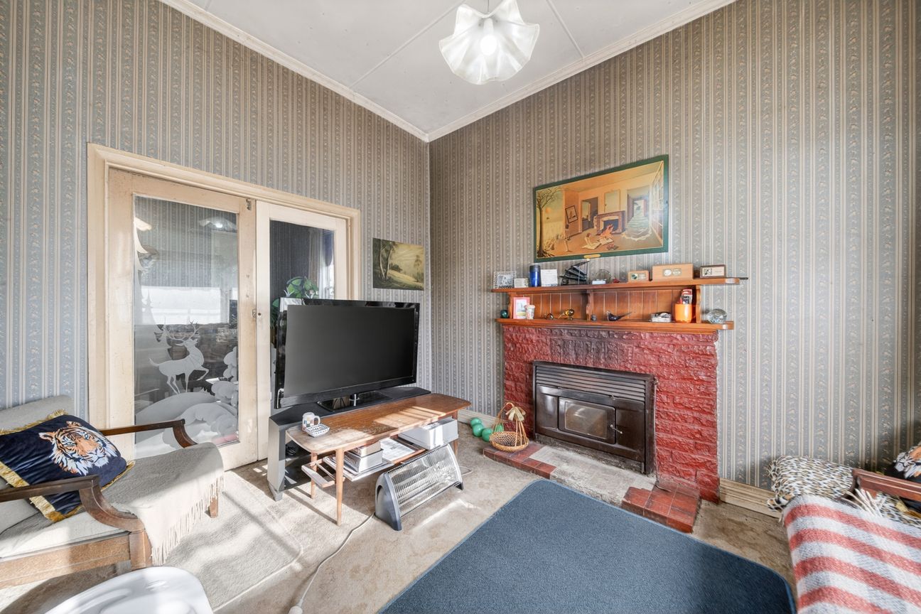 Character Cottage with Potential – pohled 4