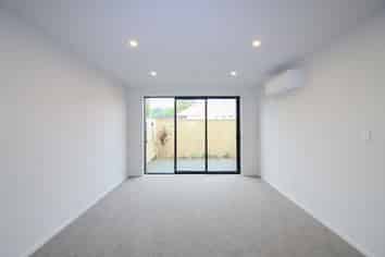 13/7 Johnston Grove, Taita