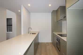13/7 Johnston Grove, Taita