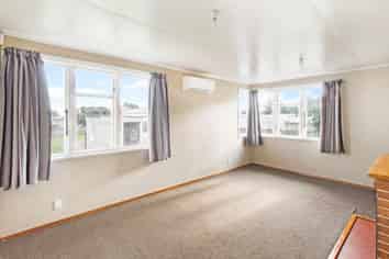2B Dittmer Place, Papakura