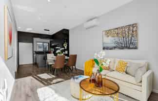 12/1B Egremont Street, Belmont