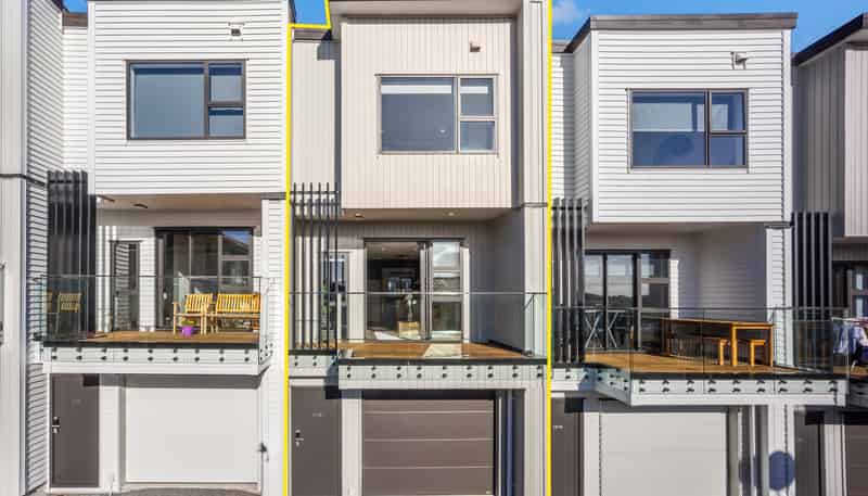 12/1B Egremont Street, Belmont