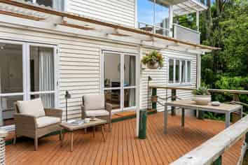 81 Kohu Road, Titirangi