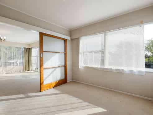 35 Lewis Street, Glenview