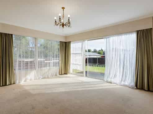 35 Lewis Street, Glenview