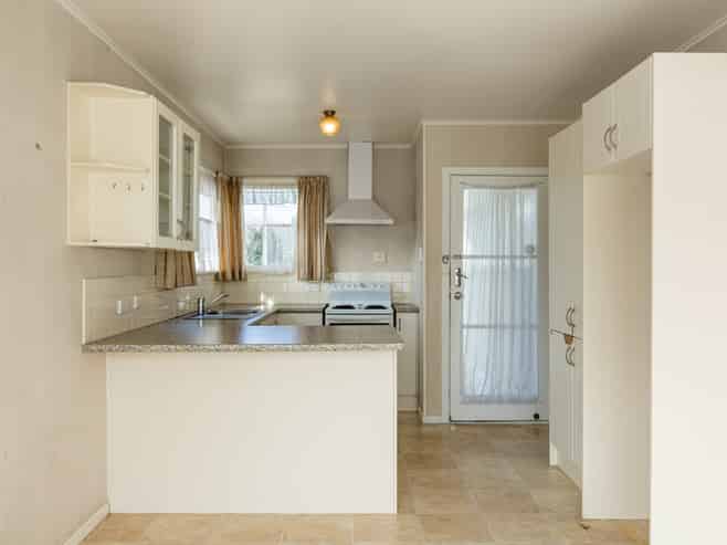 35 Lewis Street, Glenview
