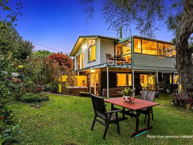 424 Don Buck Road, Massey