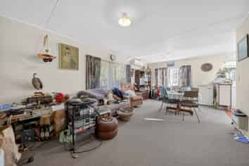 66 Watt Street, Featherston