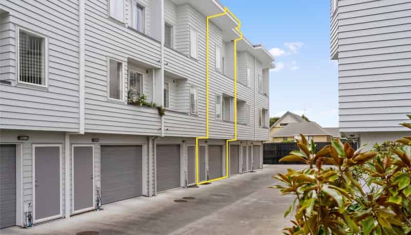 10/6 Islington Avenue, New Lynn