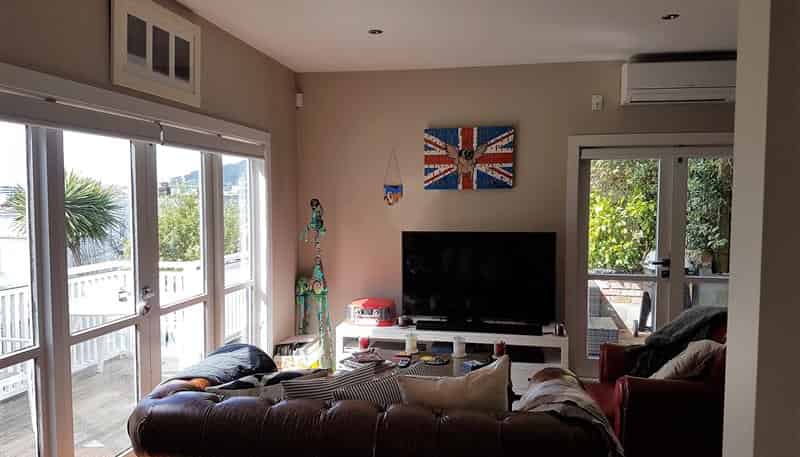 a/8 Boston Terrace, Aro Valley