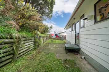 14 Penguin Grove, Waitangirua