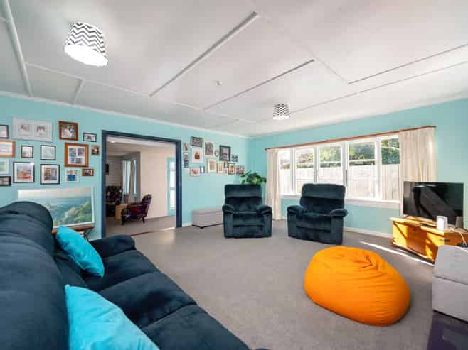 9 Kuku Street, Te Awanga