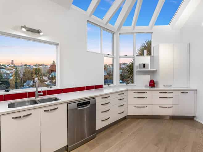 8 Leys Crescent, Remuera