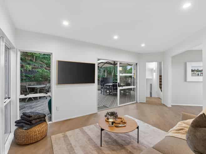 8 Leys Crescent, Remuera