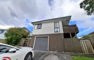 18 Halloran Place, Massey