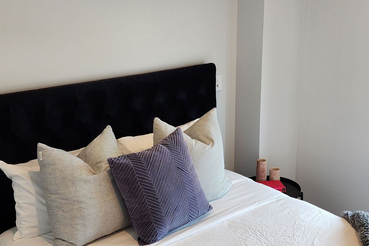 Near New. All Bills Included. Short Stays Welcome! - Aanzicht 5