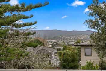 4196 Great North Road, Glendene
