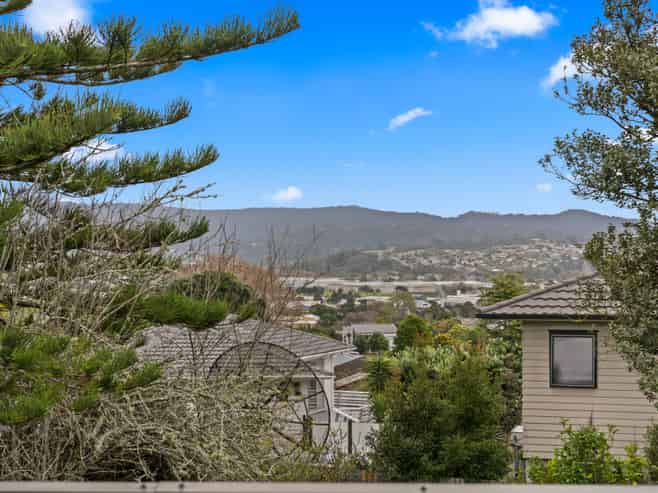 4196 Great North Road, Glendene