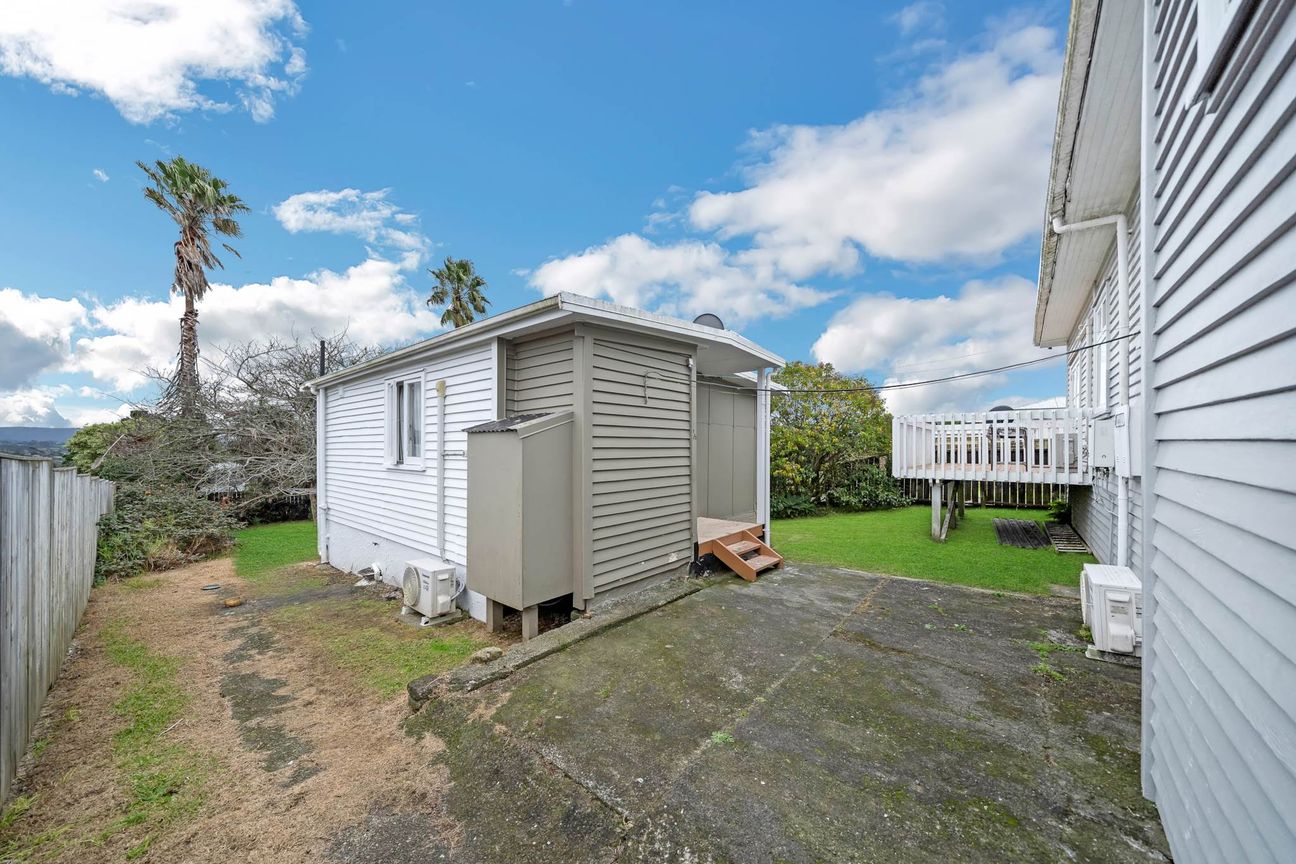 Spacious Family Home with Granny Flat in the H... - Altro